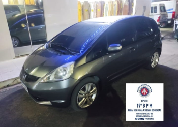 Carro com chassi adulterado é apreendido pela PM de Jaguaquara