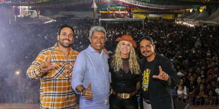 ”Sinal que vem das ruas é de esperança com a volta de Lula”, diz Jerônimo no São João de Jaguaquara