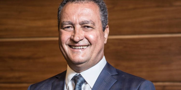 Em três anos e meio, Rui é o governador que mais cumpriu promessas no Brasil