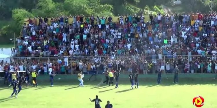 Seleção de Wenceslau Guimarães goleia Itapetinga e conquista título inédito da Copa Intervale