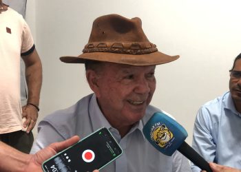 Em Jaguaquara, João Leão diz que lutará por aeroporto e pavimentação da BA-545
