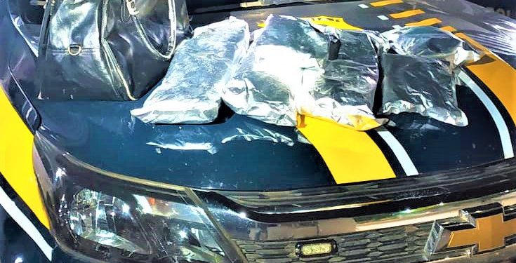 PRF apreende no Oeste da Bahia cocaína avaliada em mais de R$ 2 milhões