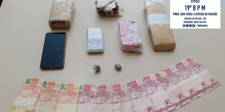 Após troca de tiros, PM prende mulher com drogas em Jaguaquara