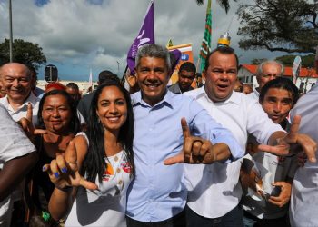 “Cuidar do Brasil e cuidar da Bahia”, destaca Jerônimo após primeiro evento oficial da campanha