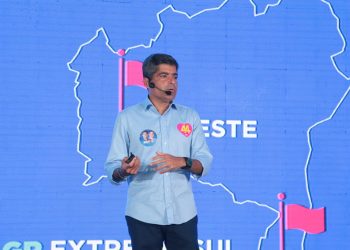 ACM Neto apresenta plano de governo e promete ‘mudar radicalmente’ gestão nas áreas essenciais