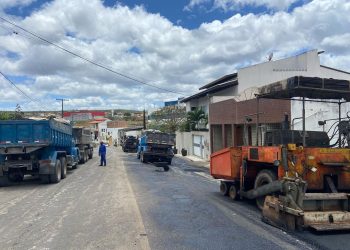 Governo do Estado inicia pavimentação asfáltica em Jaguaquara, ligando as duas rodovias que cortam o munícipio