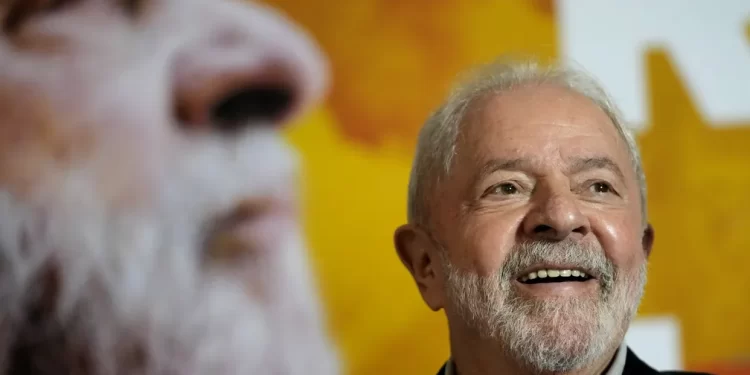 Lula vence o segundo turno e volta para o terceiro mandato de presidente