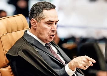 Barroso atende à campanha de Lula e libera transporte gratuito de eleitor