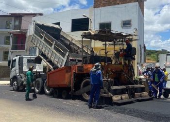 Obra realizada pelo Governo do Estado é retomada após paralisação em Jaguaquara