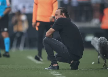 Cuca deixa o Atlético-MG em comum acordo