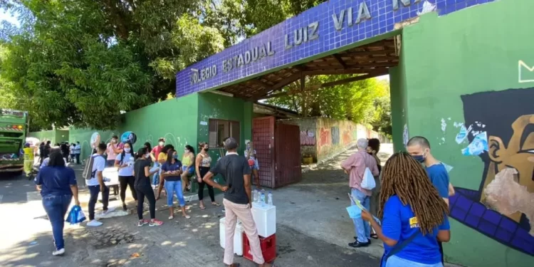 Enem 2022: 73% dos inscritos fizeram prova neste domingo