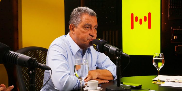 Rui diz que vai acionar judicialmente a Chesf após alagamento em Jequié