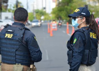 Ano Novo 2023: PRF inicia operação na madrugada desta sexta-feira