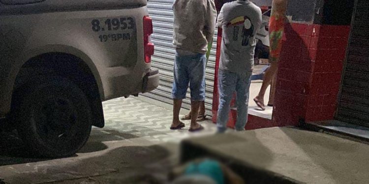 Mulher é assassinada a tiros no Entroncamento de Jaguaquara