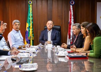 Governo da Bahia monta comitê de crise para enfrentamento das chuvas