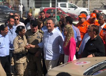 Rui Costa inaugura complexo de segurança e assina ordens de serviço de estrada e unidades habitacionais