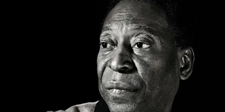 Rei do Futebol, Pelé morre aos 82 anos