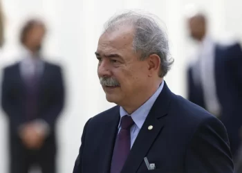 Conselho aprova nome de Mercadante para presidente do BNDES