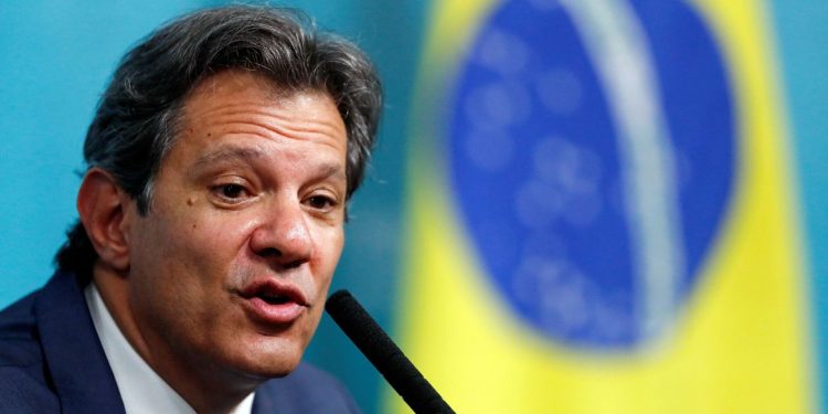 Não existe projeto de moeda única Brasil e Argentina, diz Haddad