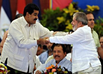 Após reaproximação com Maduro, Lula enviará embaixador para reabertura da embaixada na Venezuela