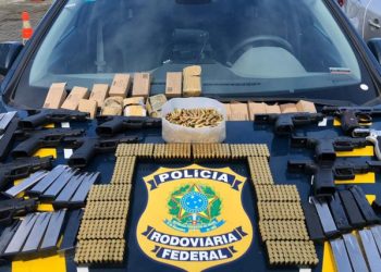 Operações da PRF resultam em quantidade expressiva de armas de fogo e munições apreendidas nas rodovias federais em 2022
