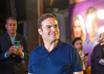 Cacá Leão assume secretaria de Governo de Salvador