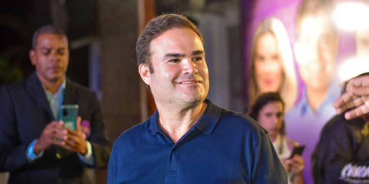 Cacá Leão assume secretaria de Governo de Salvador
