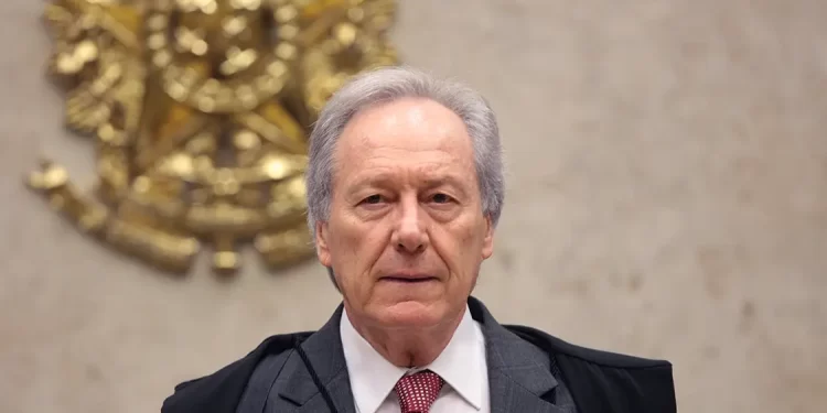 Lewandowski suspende o uso do Censo de 2022 para a distribuição do FPM