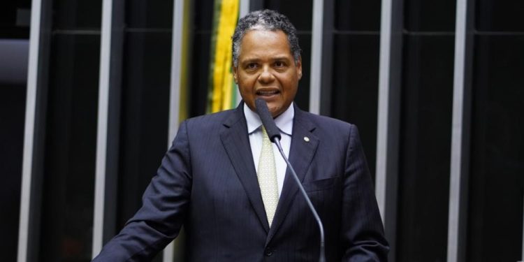 Antonio Brito é reconduzido à Liderança do PSD na Câmara dos Deputados