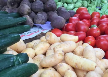 Puxado pelos alimentos, Inflação sobe pelo 4º mês seguido e tem alta de 0,53% em janeiro