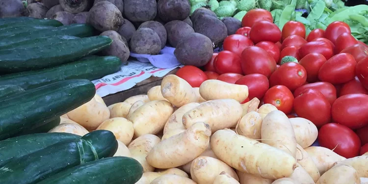Puxado pelos alimentos, Inflação sobe pelo 4º mês seguido e tem alta de 0,53% em janeiro