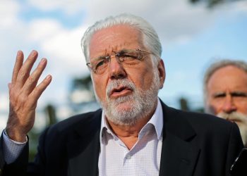 Jaques Wagner admite ser contra indicação de Aline Peixoto para vaga no TCM