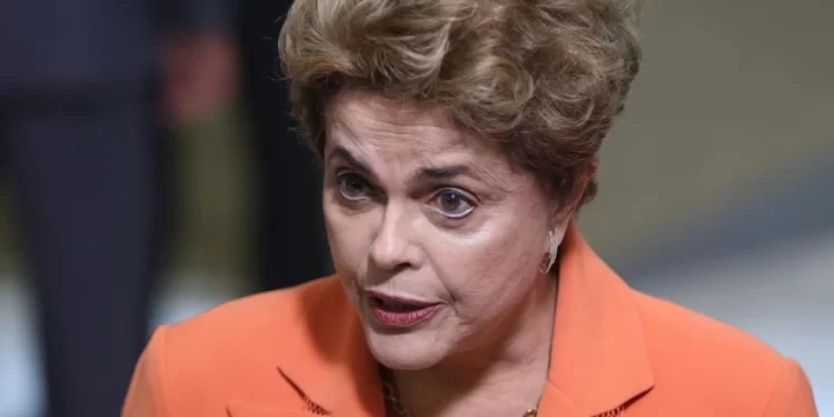 Dilma Roussef é eleita presidente do banco dos Brics