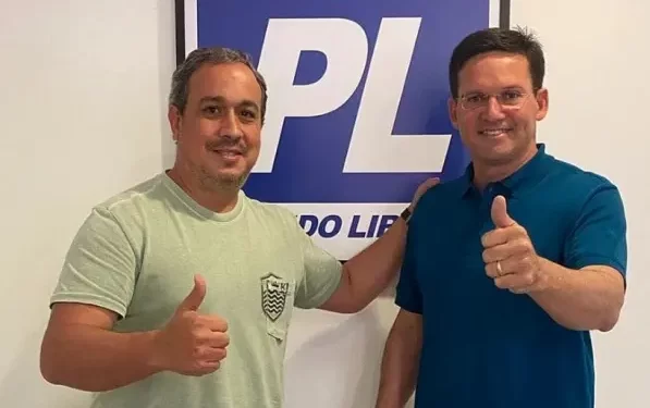 Vitor Azevedo propõe concessão de título de cidadão baiano a João Roma