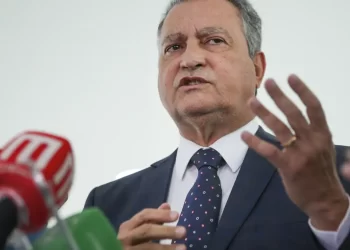 Rui Costa vira ministro mais detestado no governo, diz coluna