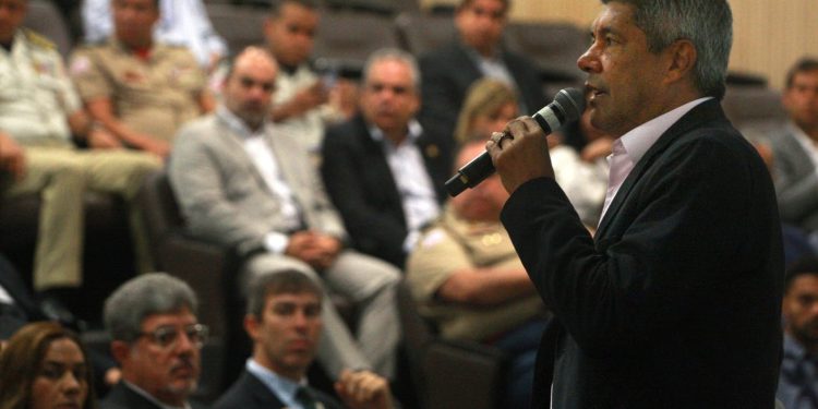 Jerônimo reúne gestores para alinhar ações de lançamento do Bahia Sem Fome