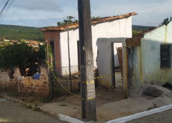 Homem é suspeito de atear fogo na própria casa em Jaguaquara