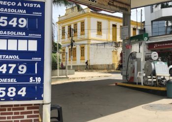 Acelen anuncia nova redução no preço dos combustíveis na Bahia