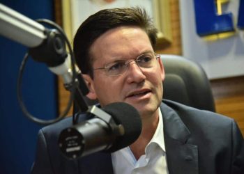 De olho nas eleições 2024, Roma confirma conversas com Carlos Muniz e Antonio Brito