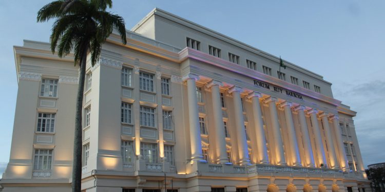 Tribunal de Justiça da Bahia anuncia Concurso Público para cargos de Analista e Técnico Judiciário