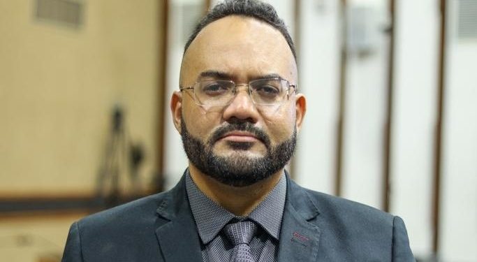 Deputado consegue assinaturas para instalar CPI sobre invasões do MST na Bahia