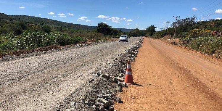 DNIT realiza obras de recuperação em trecho crítico da BR-420 entre Itaquara e Santa Inês