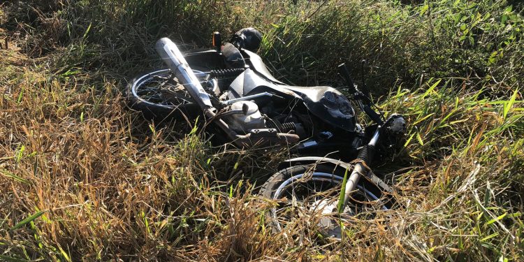 Homem fica ferido após colidir moto com animal na BR-420 entre Santa Inês e Itaquara
