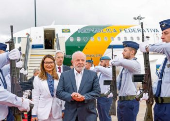 Presidente Lula desembarca em Portugal para visita oficial ao país europeu