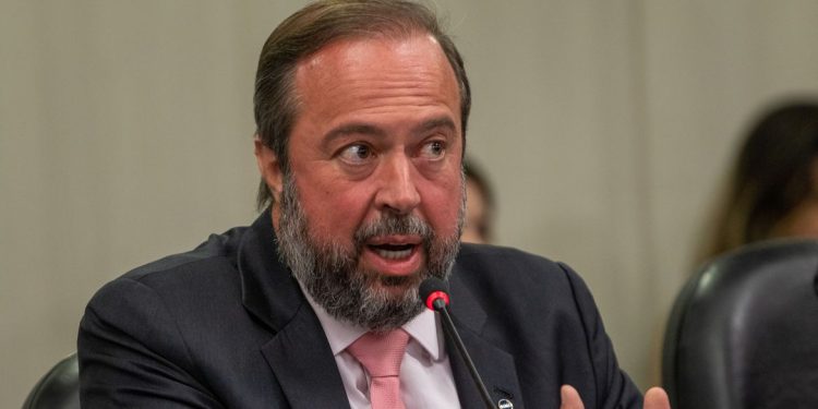 Governo Lula vai propor nova política de preços para a Petrobras