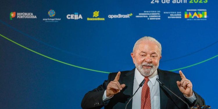 Em Portugal, Lula reforça crítica o nível da taxa Selic