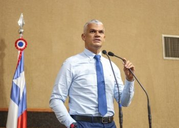 Deputado Estadual propõe projeto para divulgar informações sobre obras públicas paralisadas na Bahia