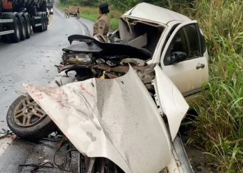 Grave acidente na BR-101 resulta na morte de duas pessoas próximo a Aurelino Leal