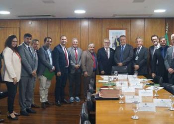 Deputados e prefeitos do Sudoeste se unem para defender a duplicação da BR-116 em encontro com Rui Costa