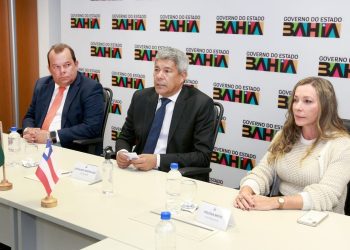 Governador anuncia convocação de candidatos do concurso da Polícia Civil e do CFO da Polícia Militar